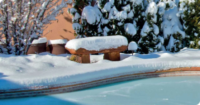 Avantajul utilizarii prelatei pentru acoperirea piscinei